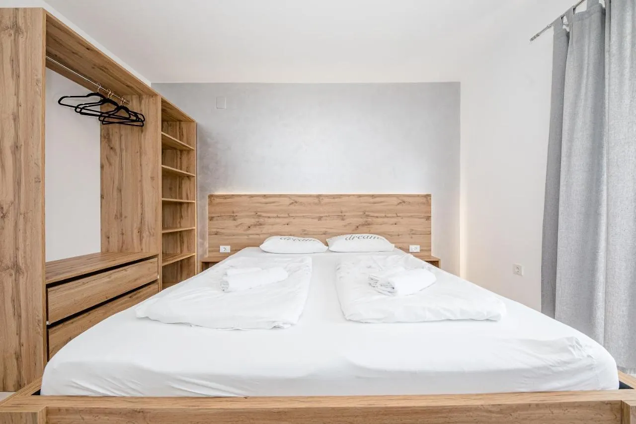 Apartmani Ana & Milo Lopar Apartment