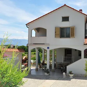 Alicia Lopar-50m Vom Strand Apartment
