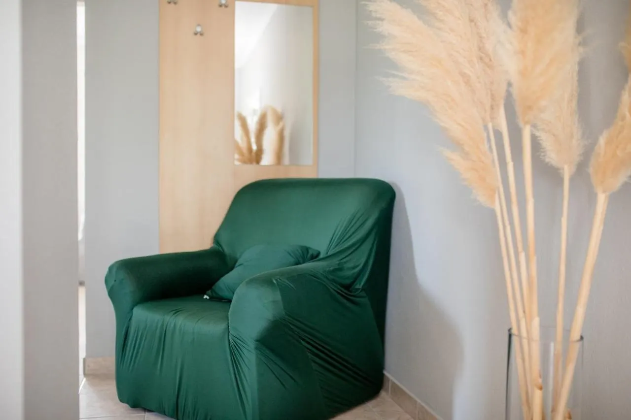 Apartmani Ana & Milo Lopar 0*,  Croatia